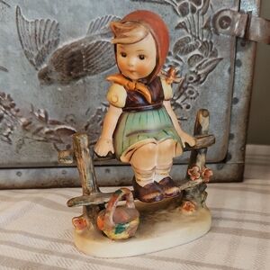 GOEBEL HUMMEL FIGURINE